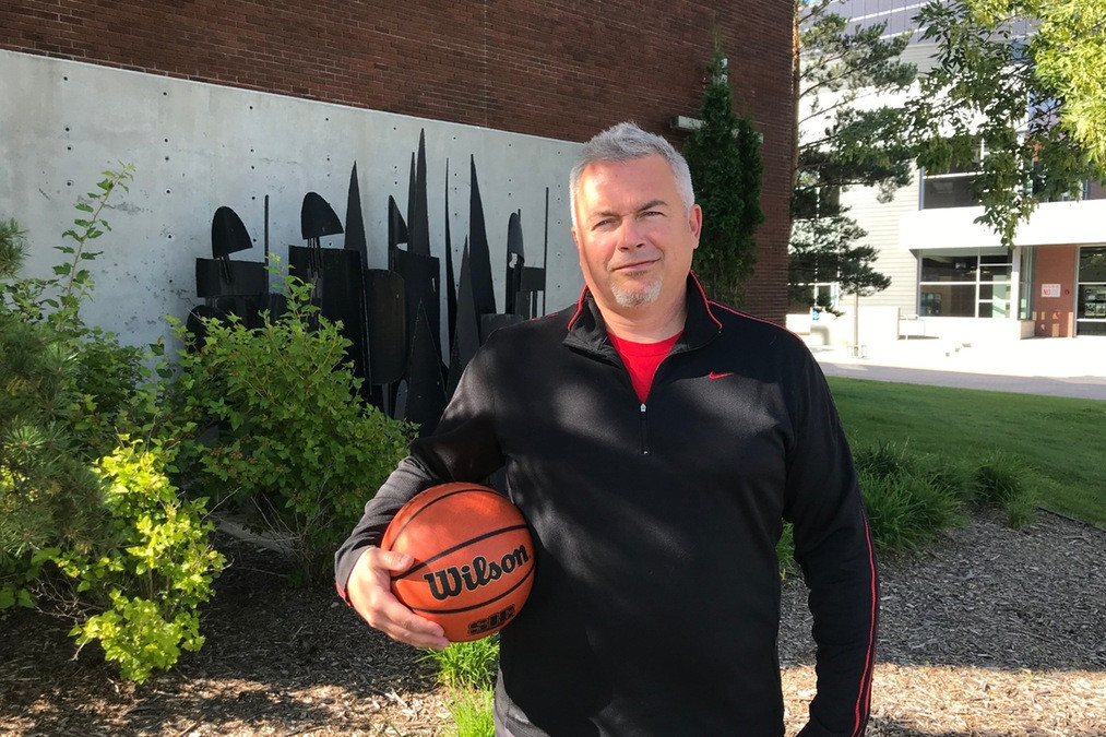 John Dedrick joins Chargers women’s basketball as bench boss