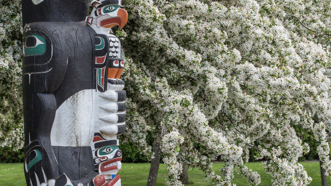 A detailed image of one of the campuses totem poles 